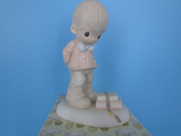 Precious Moments Figurine - "It's What's Inside that Counts" - Image 2