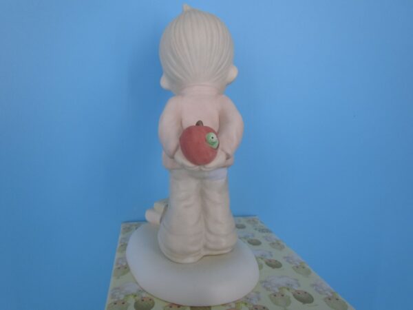 Precious Moments Figurine - "It's What's Inside that Counts" - Image 5