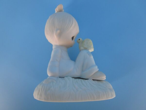 Precious Moments Figurine - Love is Kind