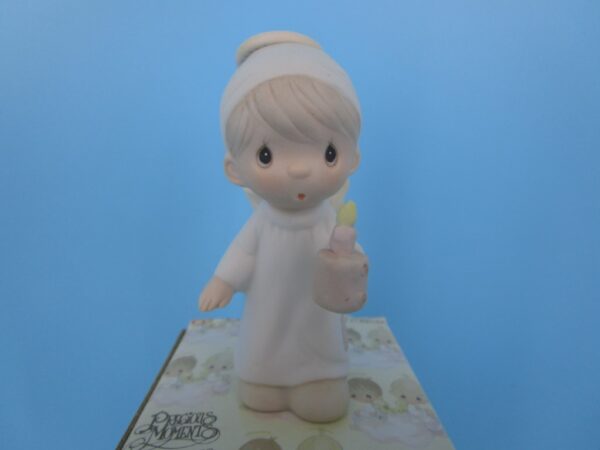 Precious Moments Figurine - Oh Worship the Lord