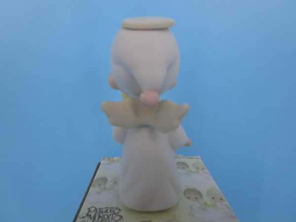 Precious Moments Figurine - Oh Worship the Lord - Image 2