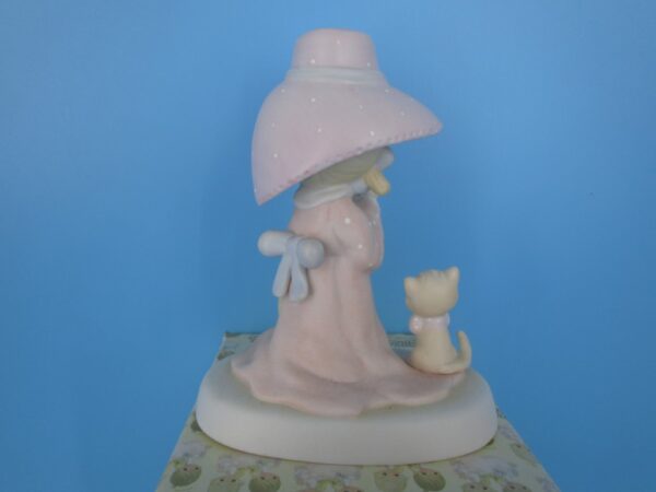 Precious Moments Figurine - To A very special Mom - Image 2