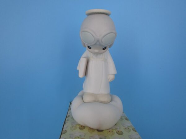 Precious Moments Figurine - Trust in the Lord