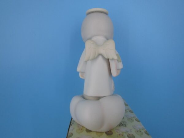 Precious Moments Figurine - Trust in the Lord - Image 5