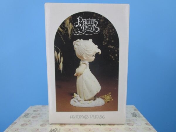 Precious Moments Figurine - Autumn's Praise - Image 3