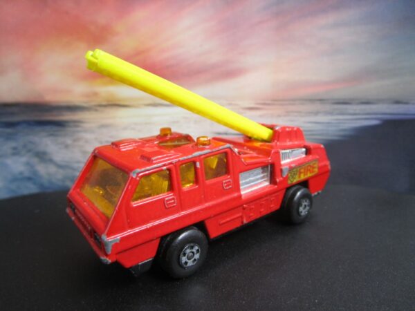 Matchbox Blaze Buster Superfast Red Fire Car - Image 5