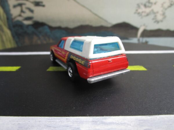 DODGE D50 Red Pickup Camper - Image 2