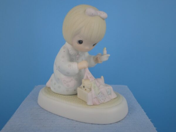 Precious Moments Figurine - Dawn's Early Light