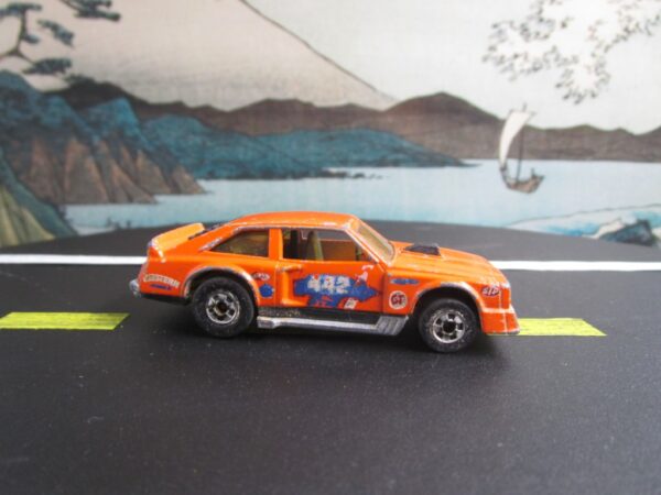 Hot Wheels car - Oldsmobile FLAT OUT 442