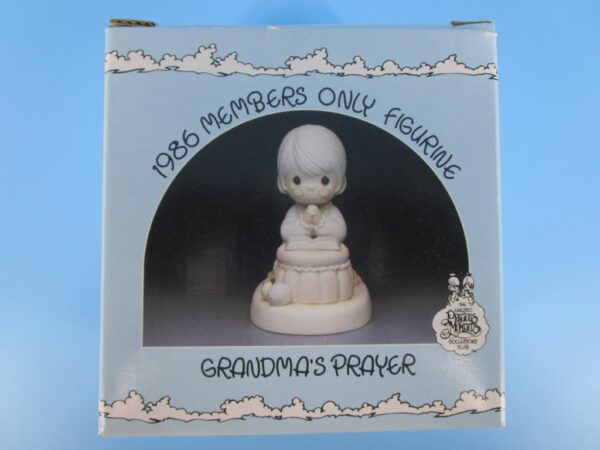 Precious Moments Figurine - Grandma's Prayer - Image 6