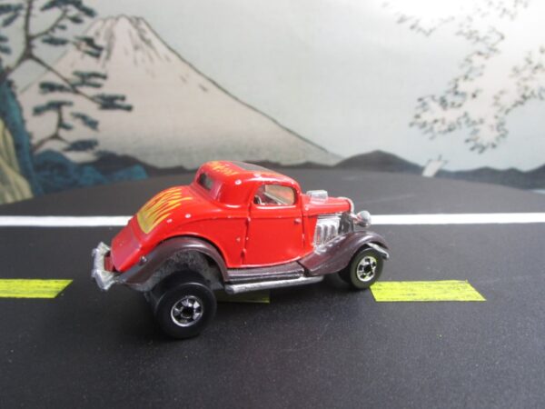 1979 Hot Wheels Hot Rod Coupe 1934 Ford Red with Flames - Image 5