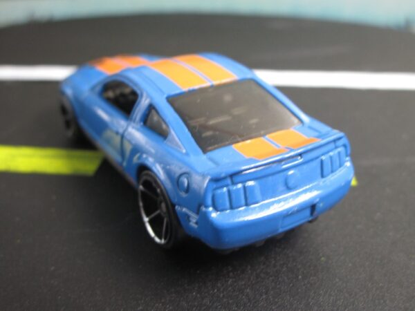 Hot Wheels 2007 Shelby GT-500 - Image 2