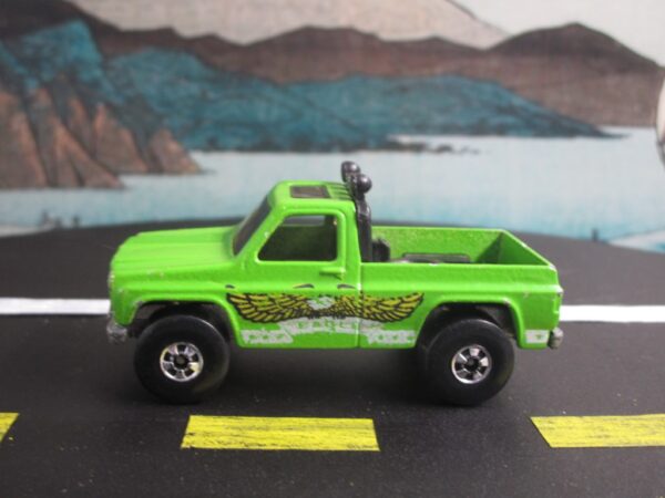 Hot Wheels Bywayman Eagle Chevy Silverado pickup truck