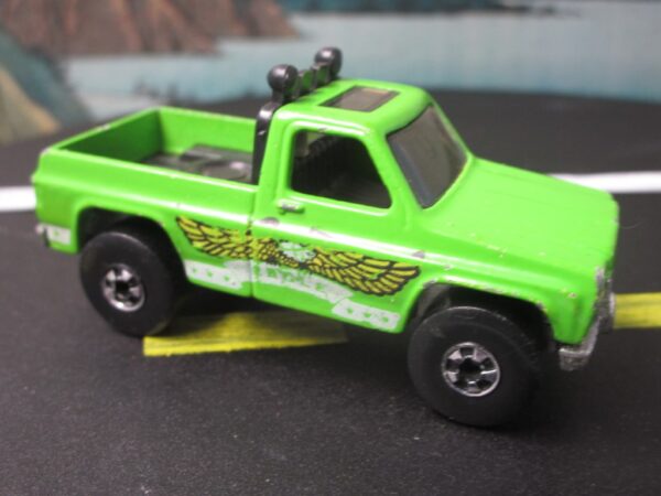 Hot Wheels Bywayman Eagle Chevy Silverado pickup truck - Image 5