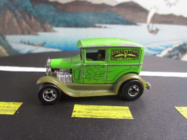 Hot Wheels Green Ford Early Times Delivery Truck