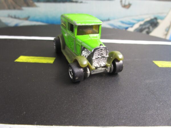 Hot Wheels Green Ford Early Times Delivery Truck - Image 4