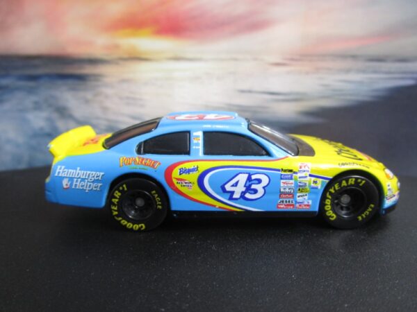 Hot Wheels #43 Cheerios Dodge Intrepid NASCAR - John Andretti