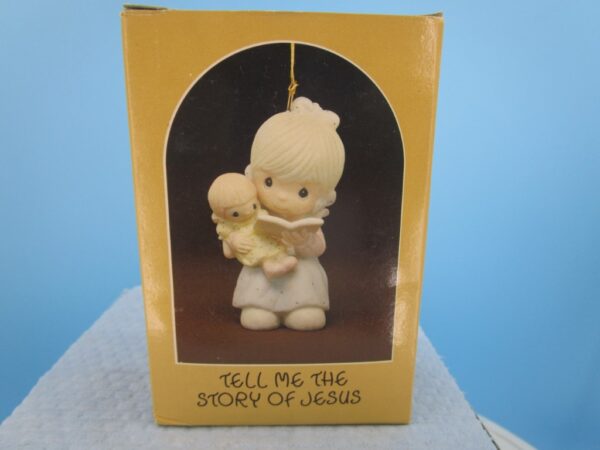 Precious Moments Ornament - Tell me the Story of Jesus - Image 3