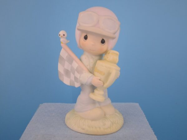 Precious Moments Figurine - Trust in the Lord to the Finish