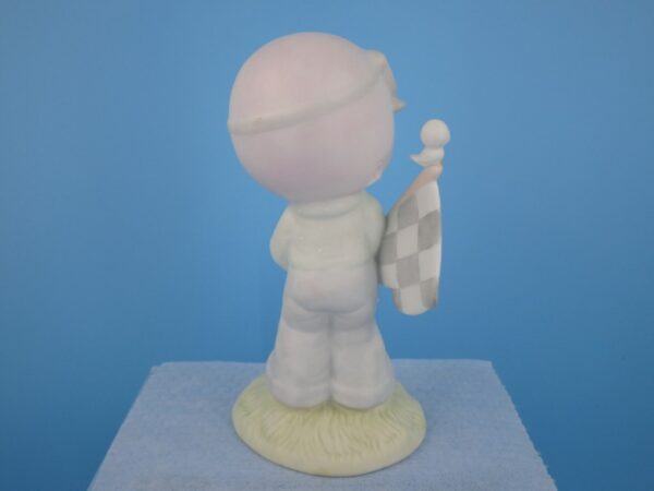 Precious Moments Figurine - Trust in the Lord to the Finish - Image 2