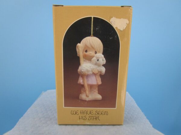 Precious Moments Ornament - We have seen His Star - Image 3