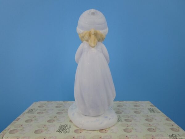 Precious Moments Figurine - Winter Song - Image 4