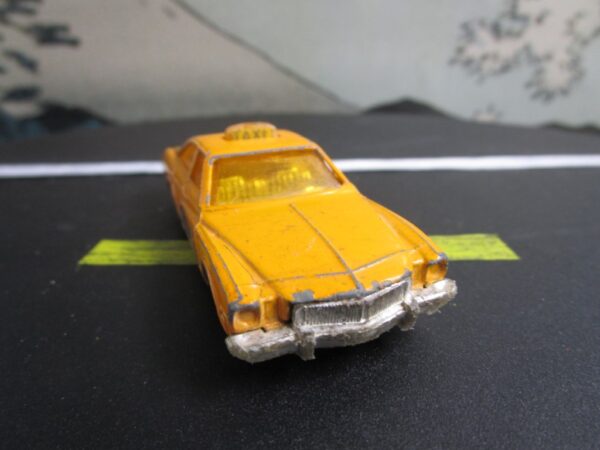 Corgi Juniors Buick Regal Yellow Taxi - Image 2