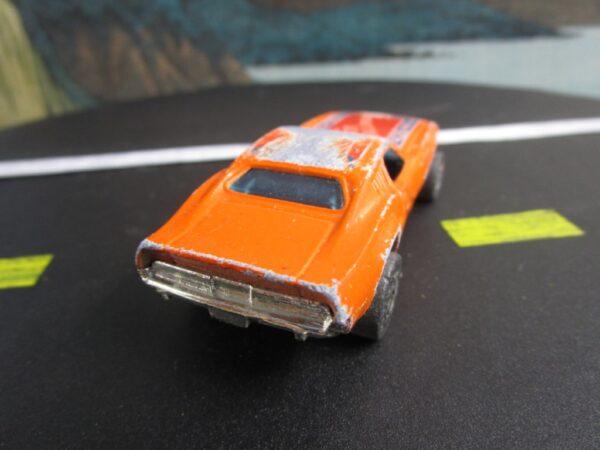 Hot Wheels  Dixie Challenger 426 - Image 4