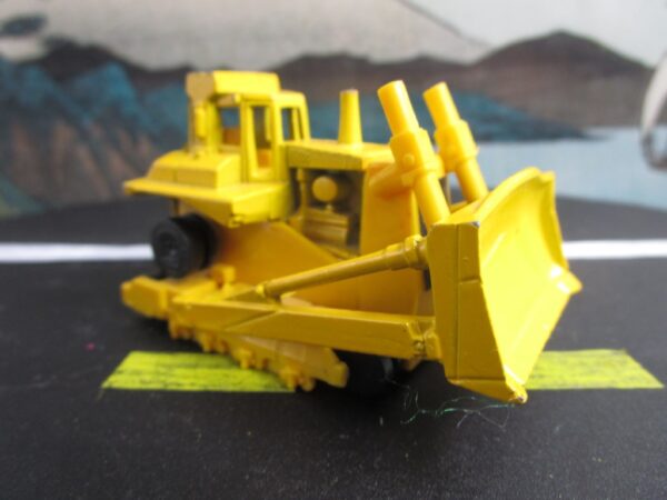 Hot Wheels Cat. Bulldozer Hot Wheels - Image 2