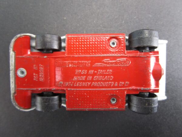 Matchbox Superfast No.56 Hi -Tailer Diecast Race Car - Image 5