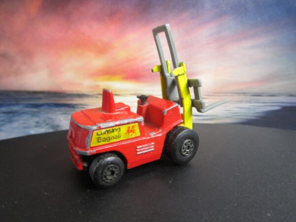 Matchbox Superfast No.15 Fork Lift Truck