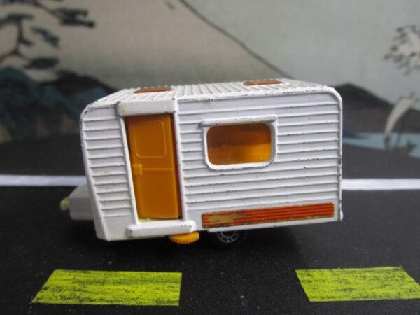 Matchbox Superfast Model No. 31 Caravan