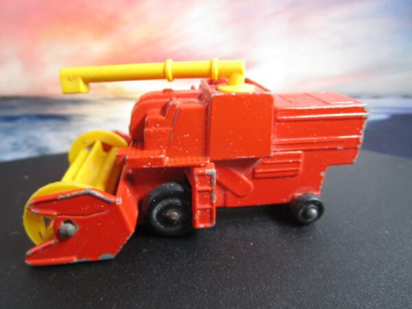 Matchbox Superfast No. 51 Combine Harvester