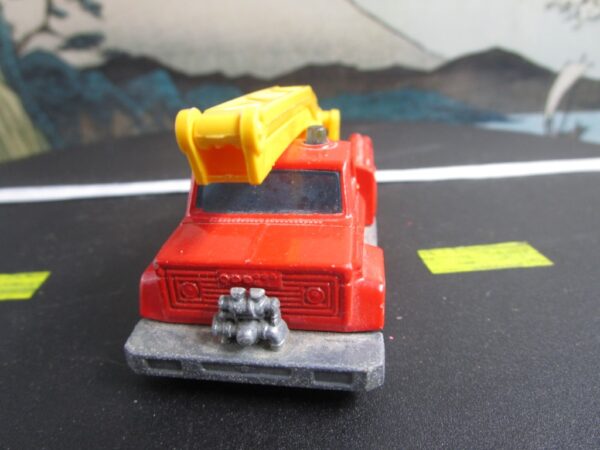 Matchbox  No. 13 Snorkel Red Fire Engine - Image 2