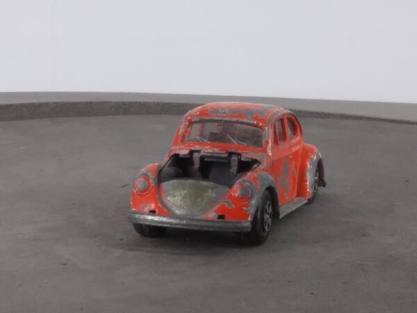 The ERTL VW Volkswagen Beetle 1200 - Image 3