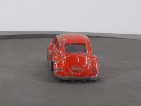 The ERTL VW Volkswagen Beetle 1200 - Image 2