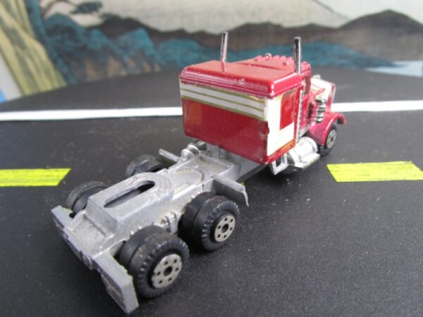 Yatming Kenworth Red Devil Semi Truck - Image 5