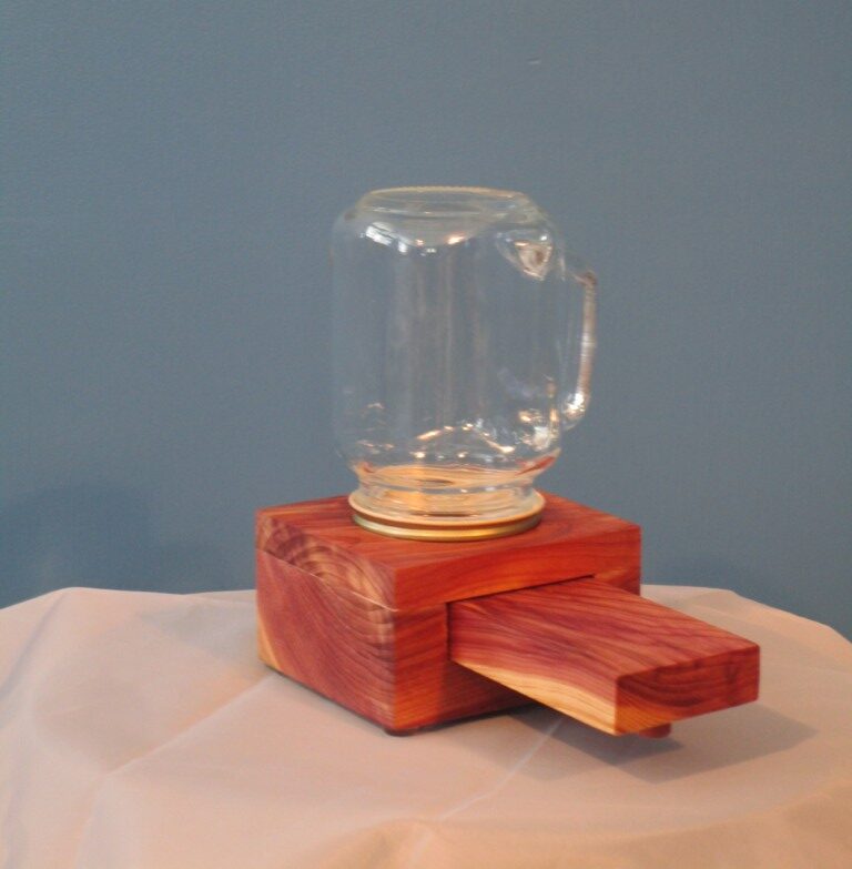 Eastern Red Cedar Candy Jar - Image 4