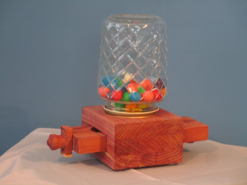 Eastern Red Cedar Candy Jar - Image 8