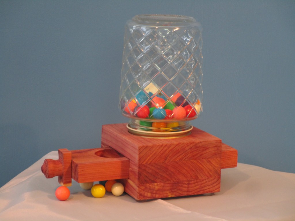 Eastern Red Cedar Candy Jar - Image 9