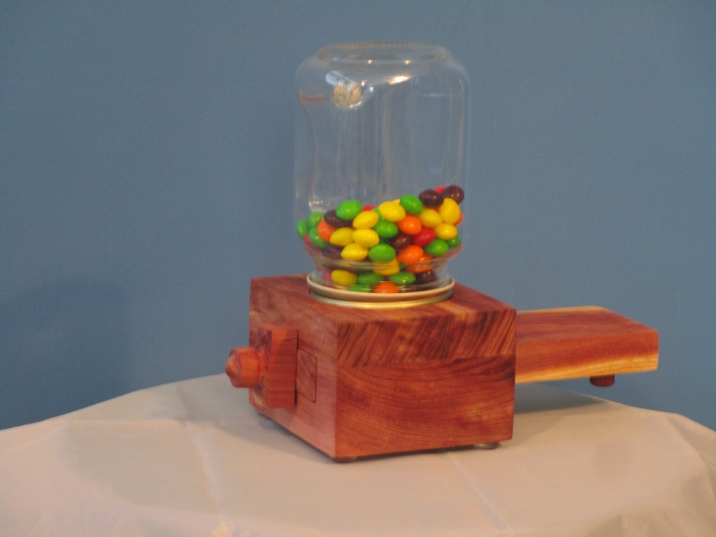 Eastern Red Cedar Candy Jar - Image 9