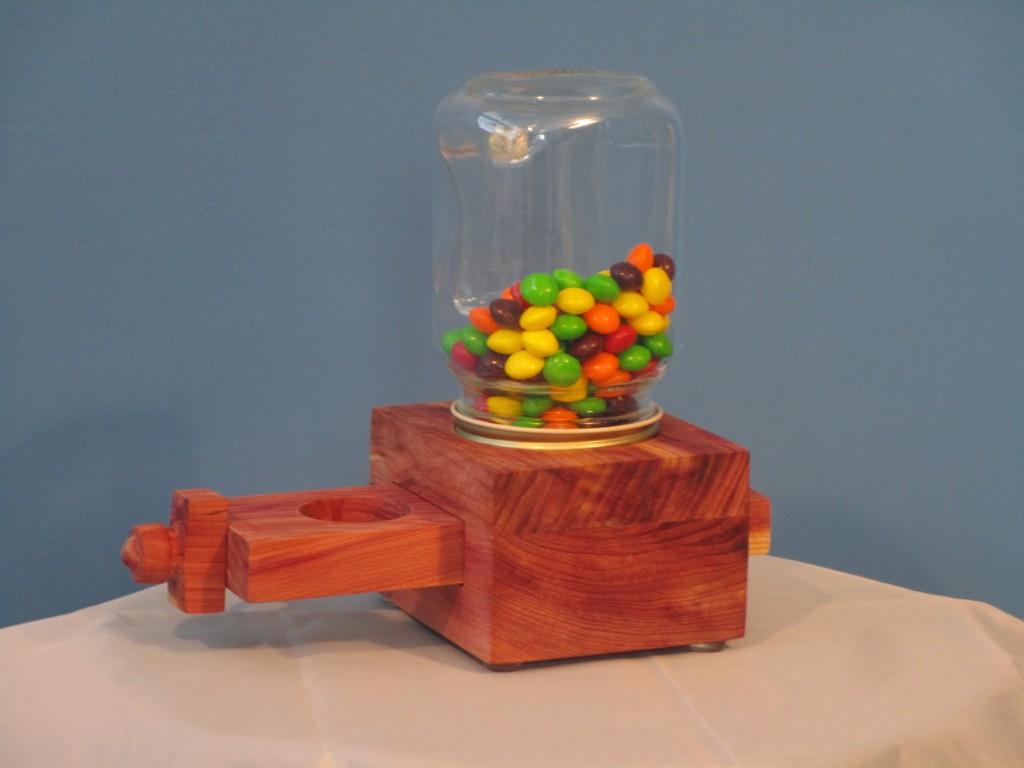Eastern Red Cedar Candy Jar - Image 8