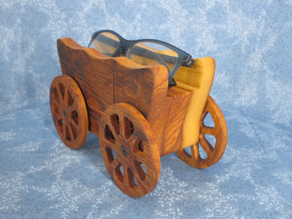Oak Covered Wagon Eye Glass holder - Image 3