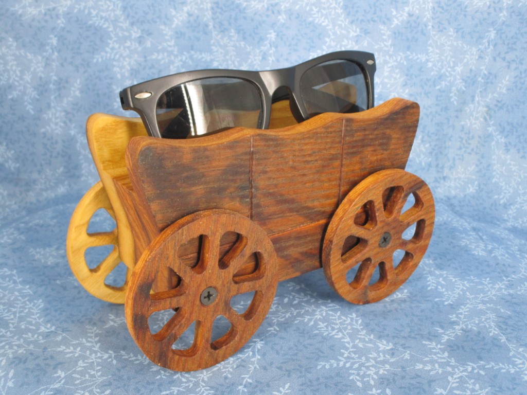 Oak Covered Wagon Eye Glass holder - Image 4
